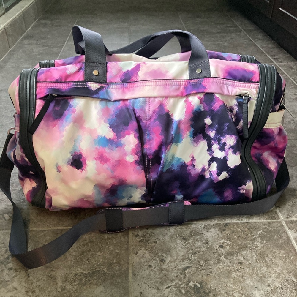 RARE Lululemon Urban Warrior Duffle Blooming Pixie